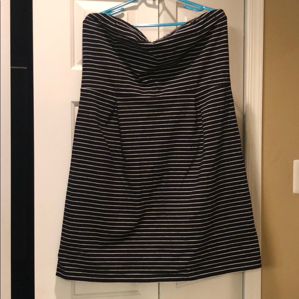 Black and white strapless dress